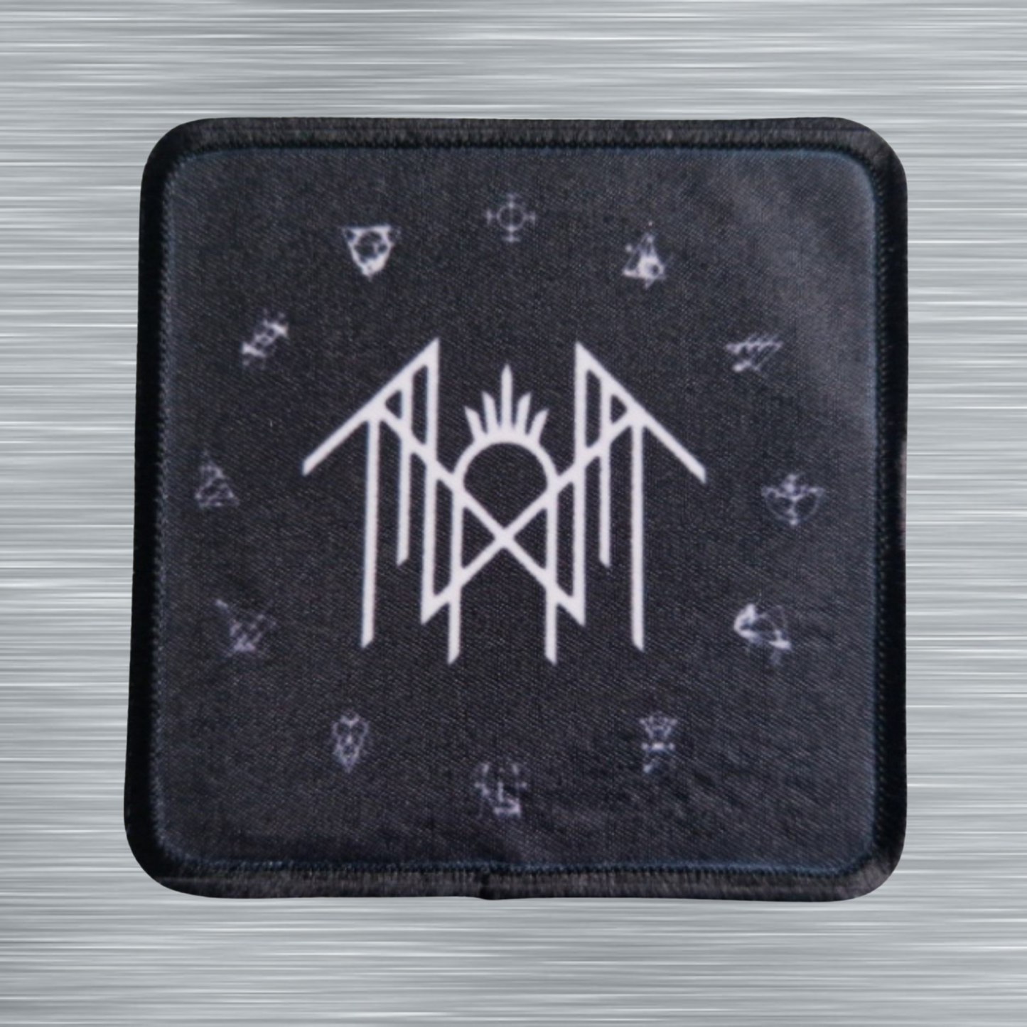 Patch Sleep Token Symbole sacré blanc sur fond noir – Carré - Imprimé - 7,5 x 7,5 centimètres